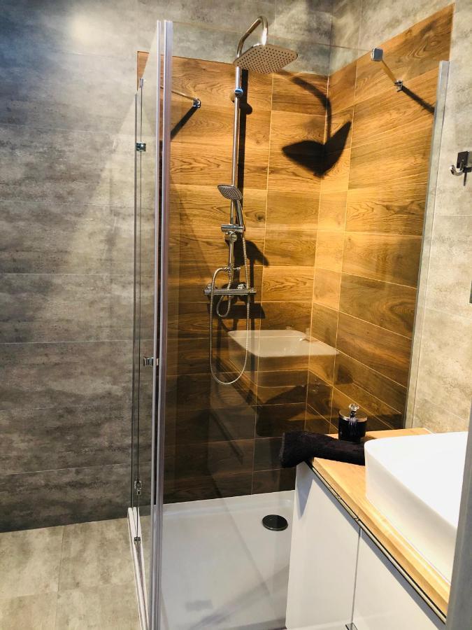 Apartament Happiness 옐레니아구라 외부 사진