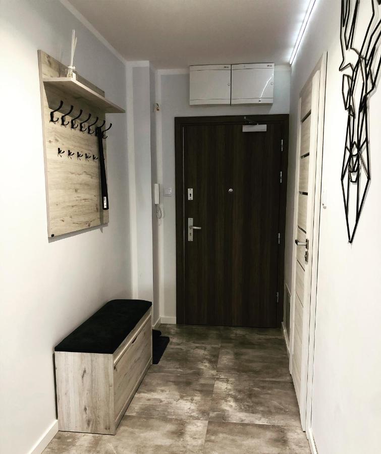 Apartament Happiness 옐레니아구라 외부 사진
